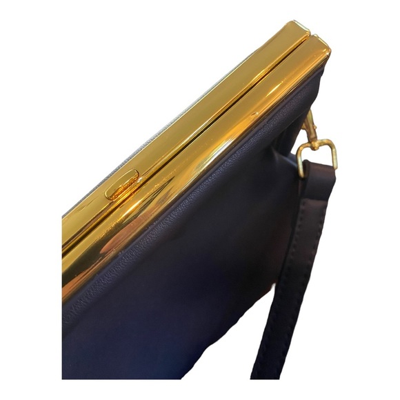 Trendy Shoulder Bag Crossbody New No Tags In Black or Blue - Picture 2 of 6